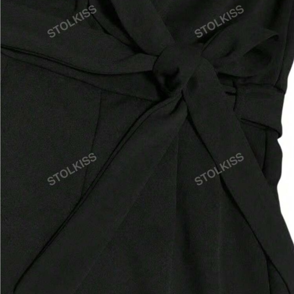 Black jumpsuit. Never worn - Picture 2 of 3